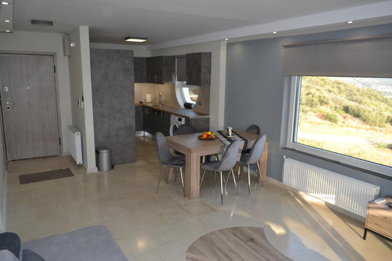 "Stergiou Luxury Apartments" Με Κοινη Πισινα Saronida Eksteriør billede